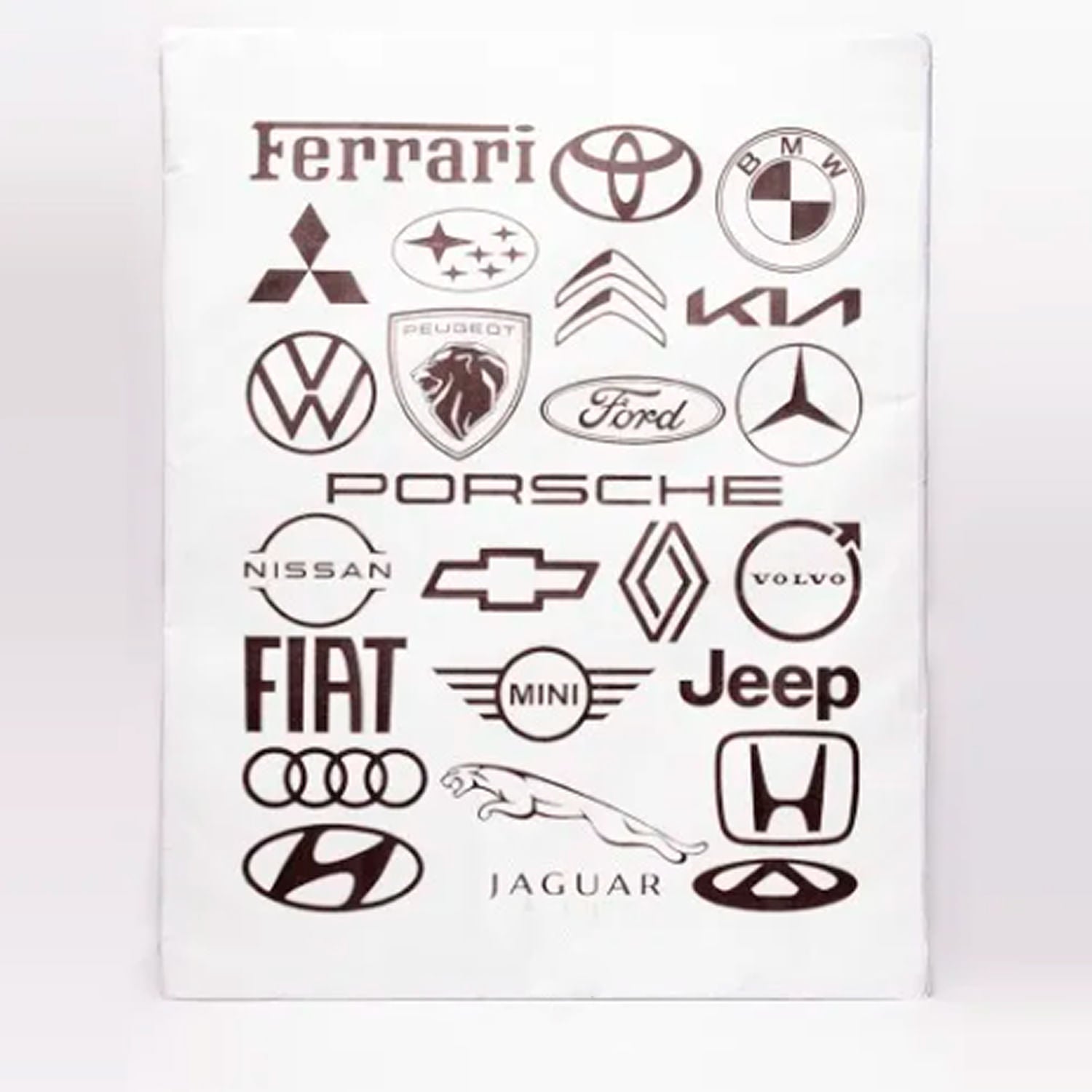 TAPETE DE PAPEL PARA CARRO 400UN MARCAS DIVERSAS